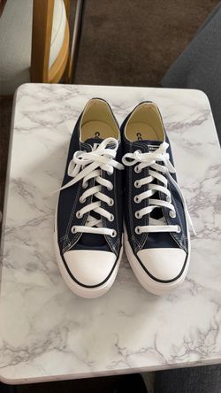 TENIS  CONVERSE ALL * STAR  NUEVOS  SIZE 8  A $ 45.00