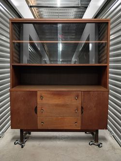 Stanley Furniture Mid‑Century Cabinet