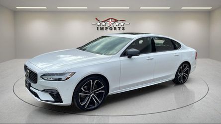 2022 Volvo S90