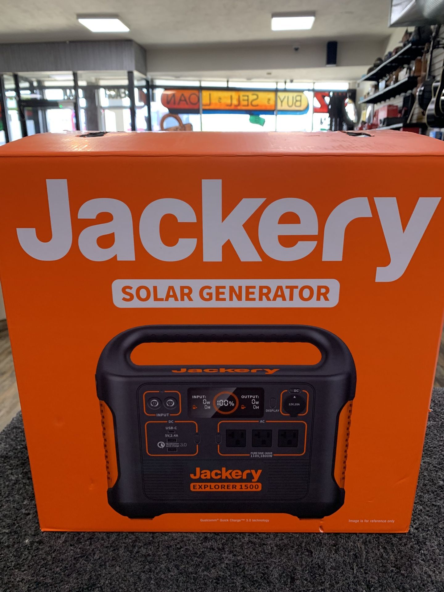 Jackery Explorer 1500 Solar Generator