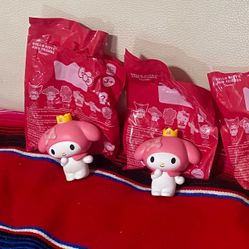 LOOKING 4 TRADE! Burger King x Hello Kitty