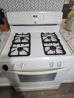Kenmore Stove (Gas)