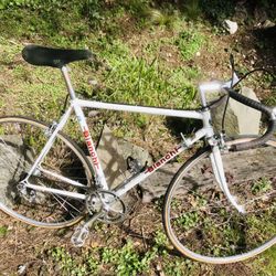 Bianchi Classic Road Bike 