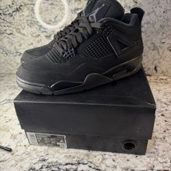 Jordan 4’s Black Cats 