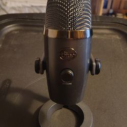 Blue Yeti Nano Premium USB Microphone 