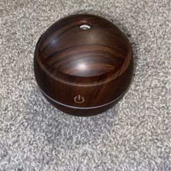 Mini desktop humidifier 