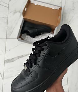 Black Air Force’s ones BRAND NEW