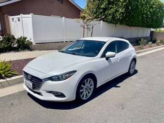 2017 Mazda 3 Hatchback
