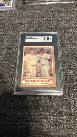 1962 Topps #18 Mickey Mantle Willie Mays SGC 2.5