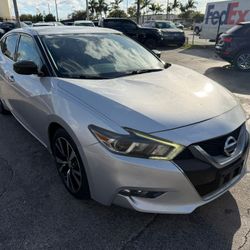 2018 Nissan Maxima 