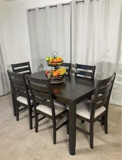 Ashley Furniture Dining Table With 6 Chairs