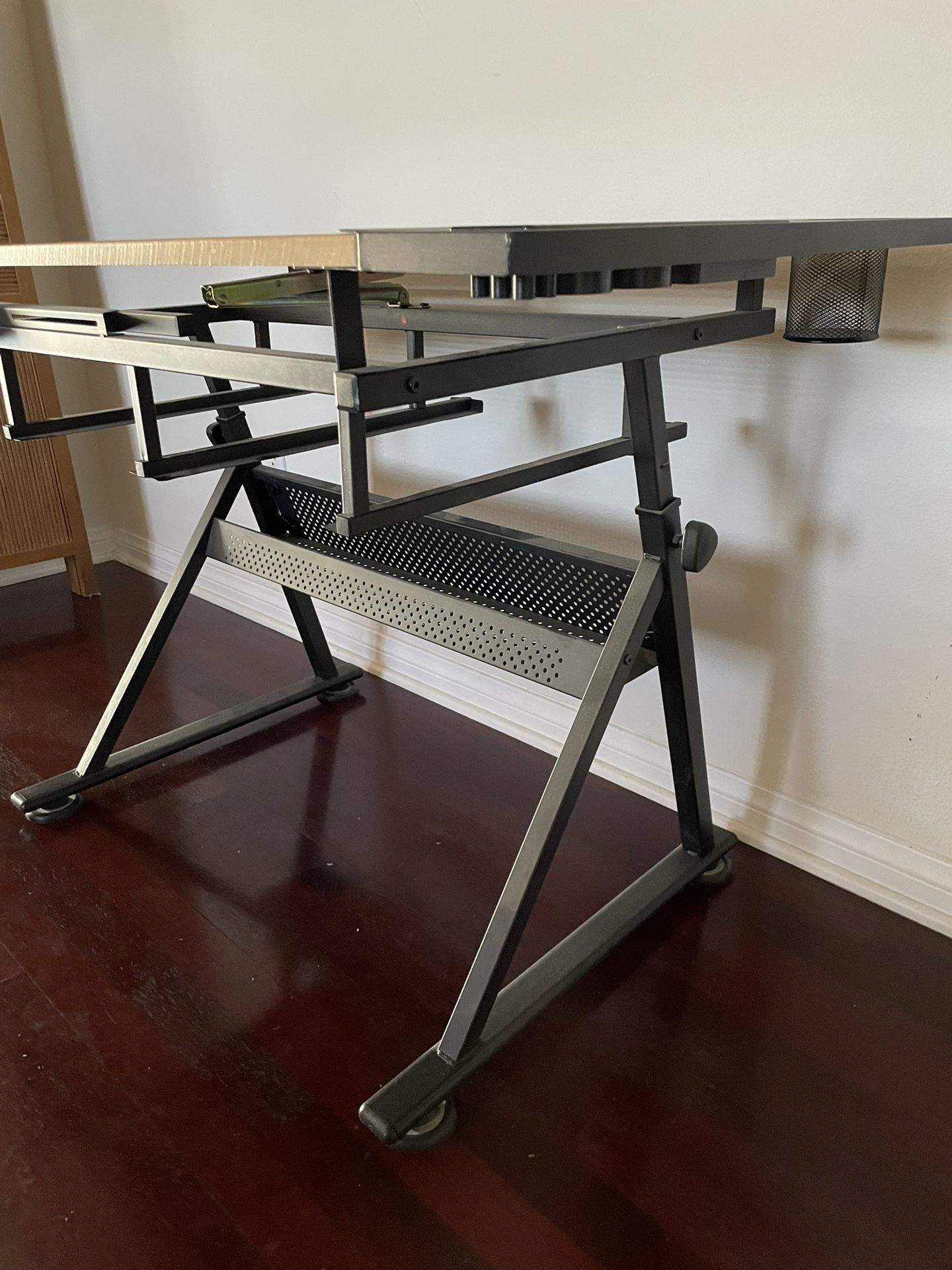 Drafting Table 10 for Sale in Murrieta, CA OfferUp