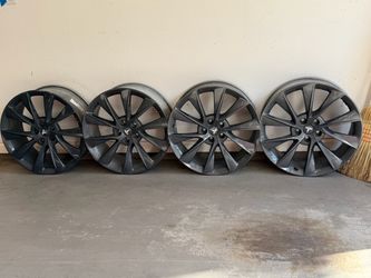 Tesla OEM Alloy Wheels – Set of 4
