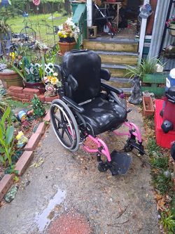 Speedy two wheelchair