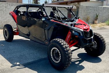 2022 Can-Am Maverick X3 Max RS Turbo RR  950 miles and 140 hours 72 inch wide and 200 HP Aftermarket full doors and Aftermarket cage with roof Rearvie