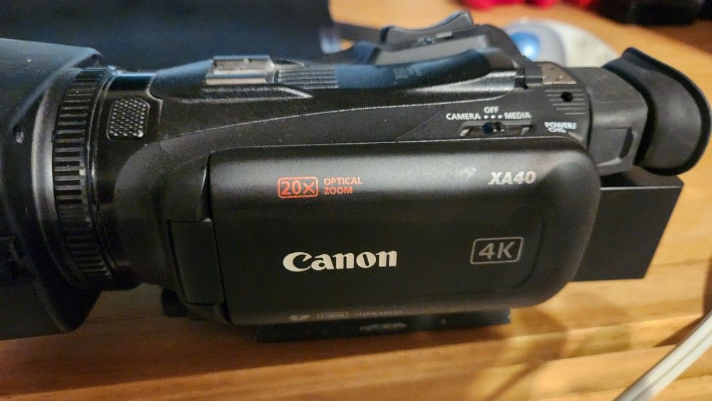 Canon XA40 4K Camcorder