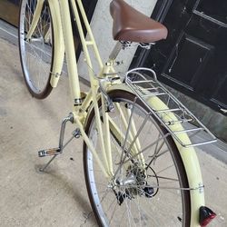 Schwinn Hybrid Bike