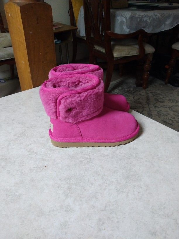 Brand New Girls Uggs 