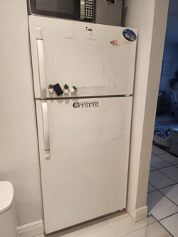 Refridgerator