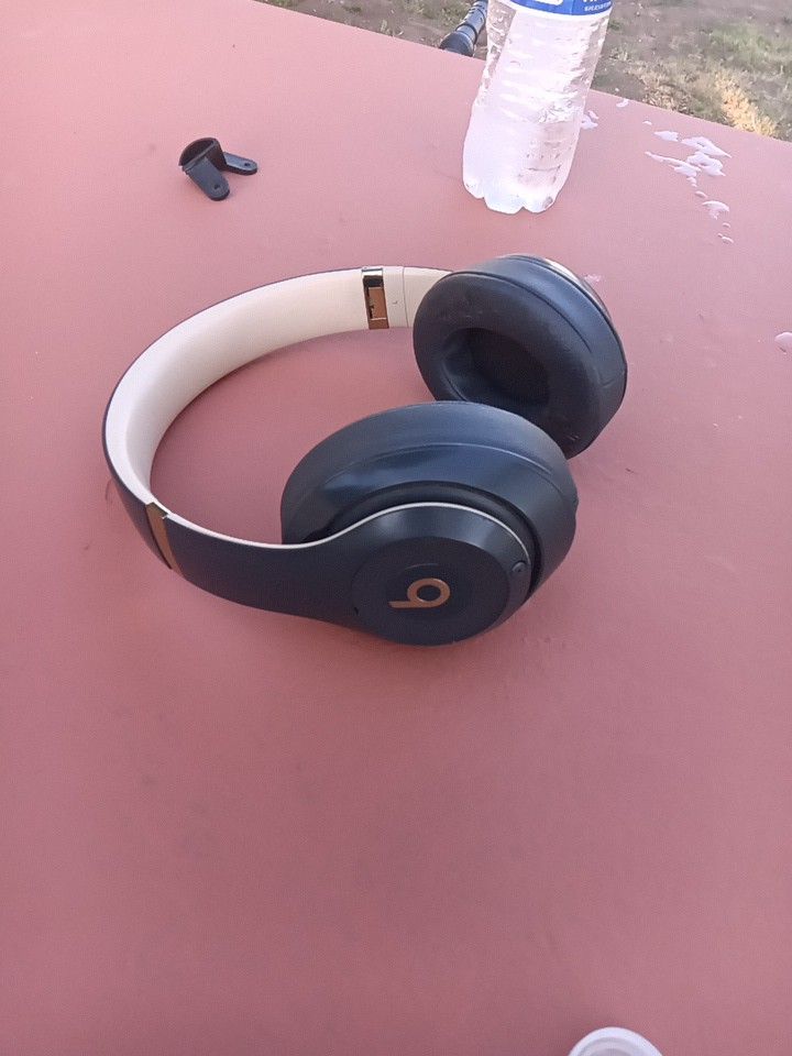 Beats Studio 3