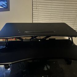 Elevate Desk 