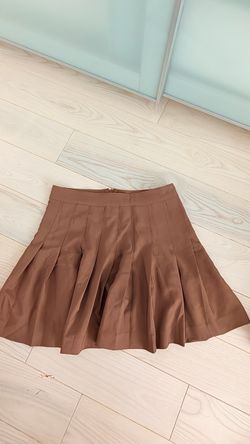 Brown skirt