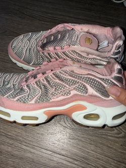 Nike Air Max Plus Pink Metallic Sneakers