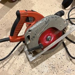 Milwaukee Circular Saw