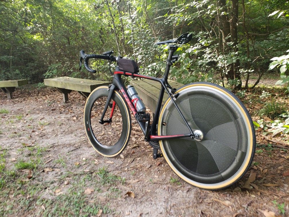 Trek Emonda SL5 Road Bike