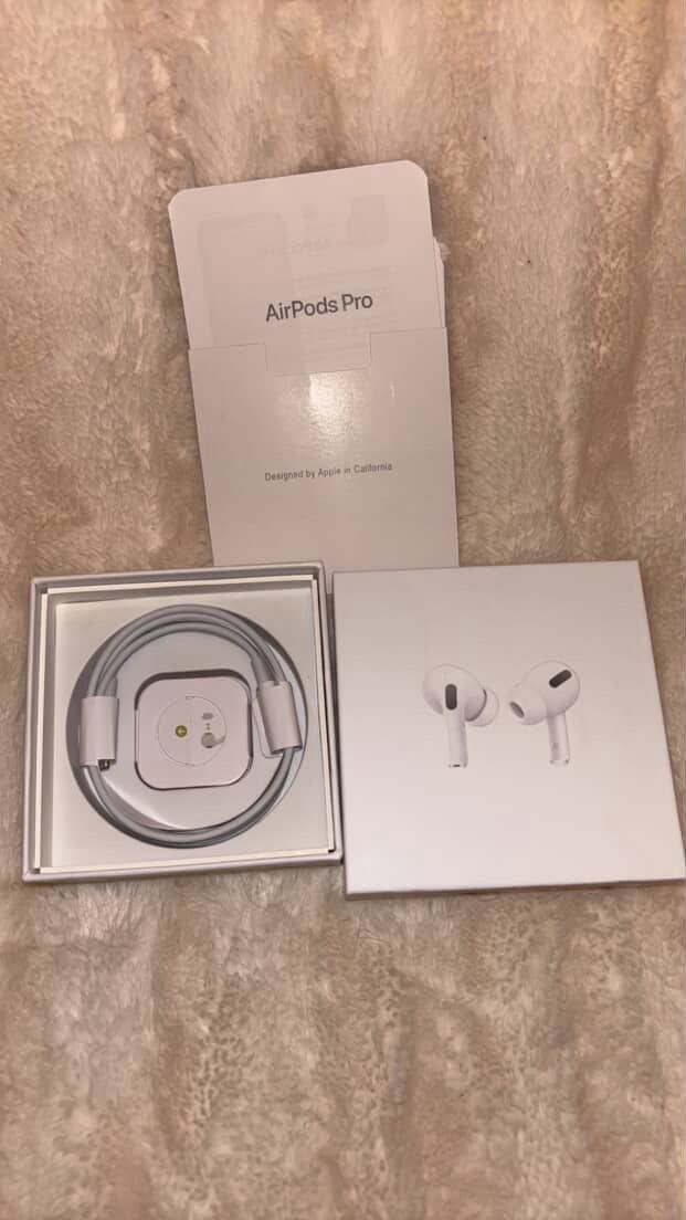 Apple AirPods Brand New
