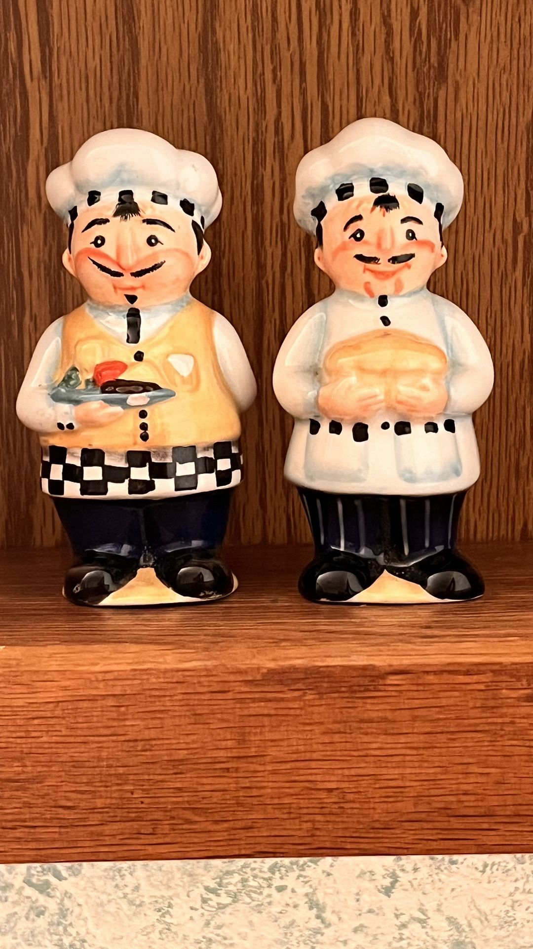 Vintage Linda Jacques Shakers 