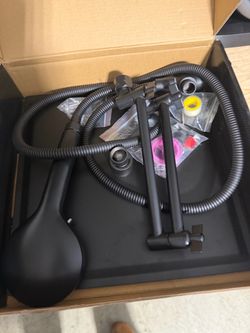 Matte Black Kitchen Faucet with Pull-Down Sprayer