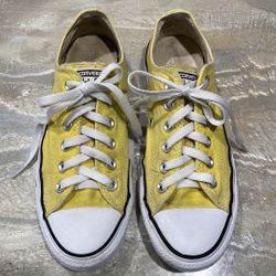 Converse All Star Low Tops Lace Up Yellow Sneakers Men’s 6 / Women’s 8 (Please Read Description) 