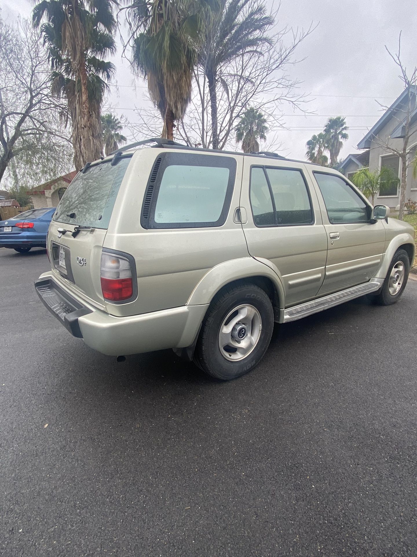 1998 Infiniti QX4