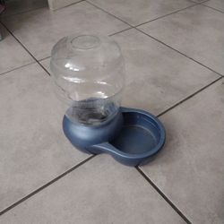 Small Pet Waterer Filtered