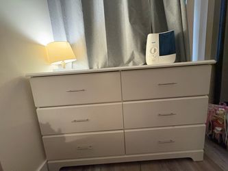Free!White 6 drawer dresser.