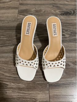 Badgley Mischka size 6