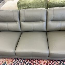 New Top Grain Leather Sofa Couch! Free Delivery 🚚! 