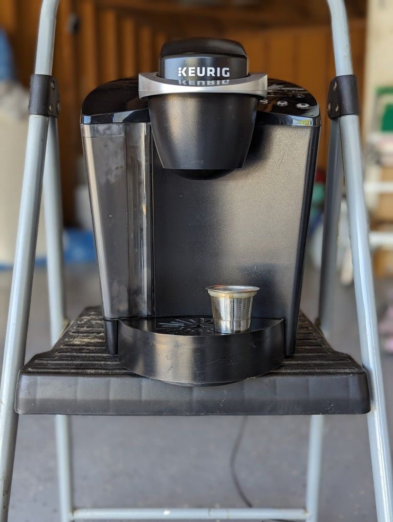 KEURIG coffee maker