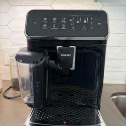 Johnny • PHILIPS 3200 Series Fully Automatic Espresso Coffee Machine - LatteGo Milk Frother