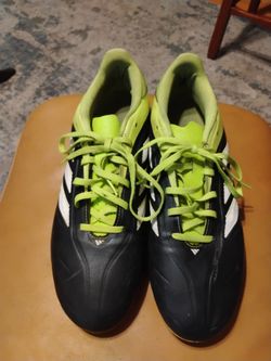 Adidas Soccer Cleats Black  Neon Green  Size 11 Mens