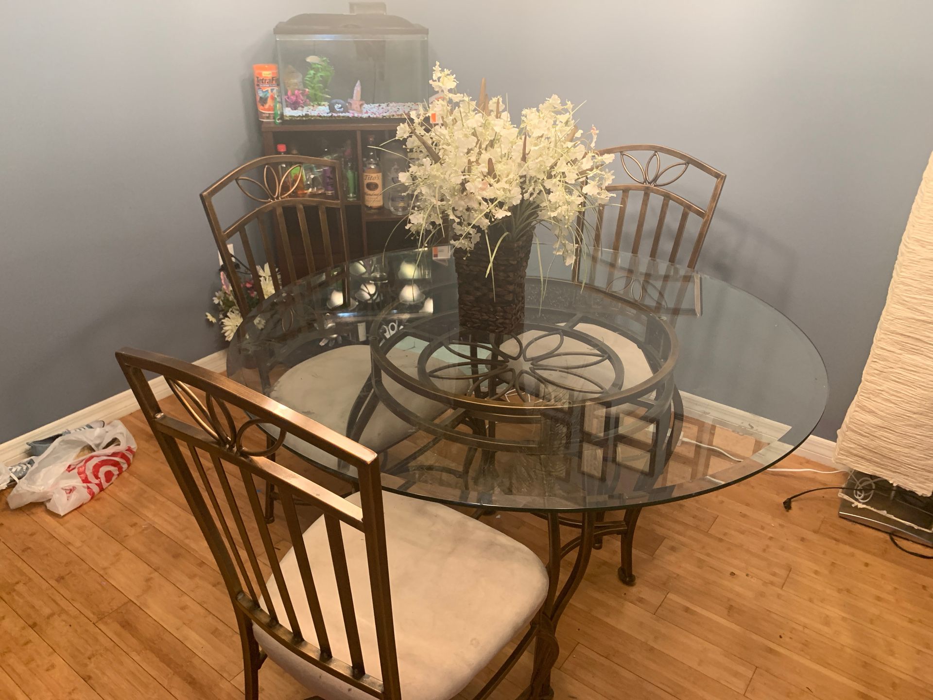 Kitchen table with 4 chairs