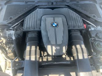 V8 Engine