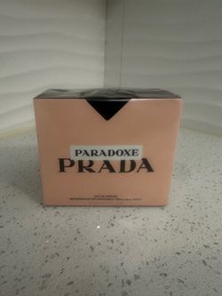 Prada Paradoxe Eau de Parfum