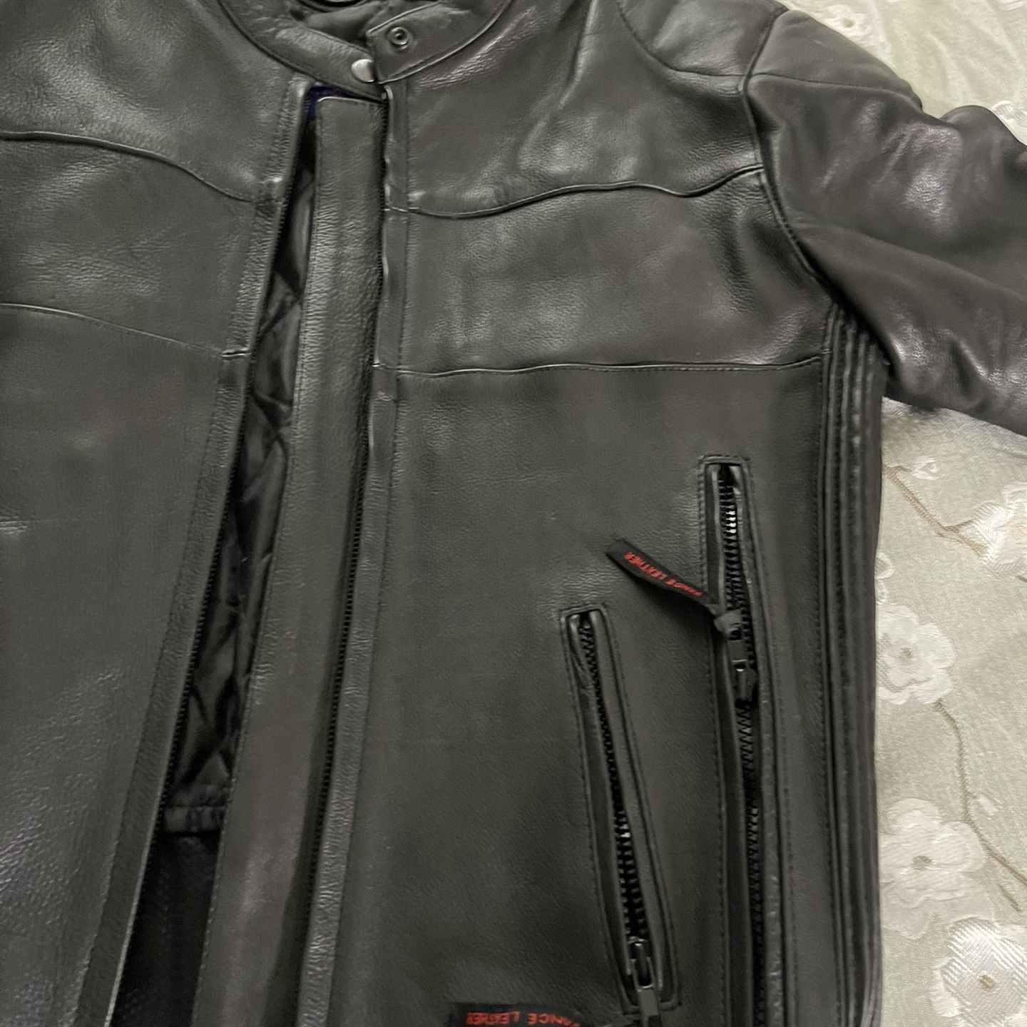 RAIDER LEATHER JACKET Genuine Leather . 