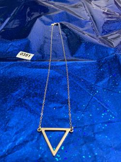 EFY 925 Sterling Silver Geometric Triangle Charm Pendant Cable Chain Necklace