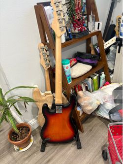Bass guitar namm  G&L pickups and bridge