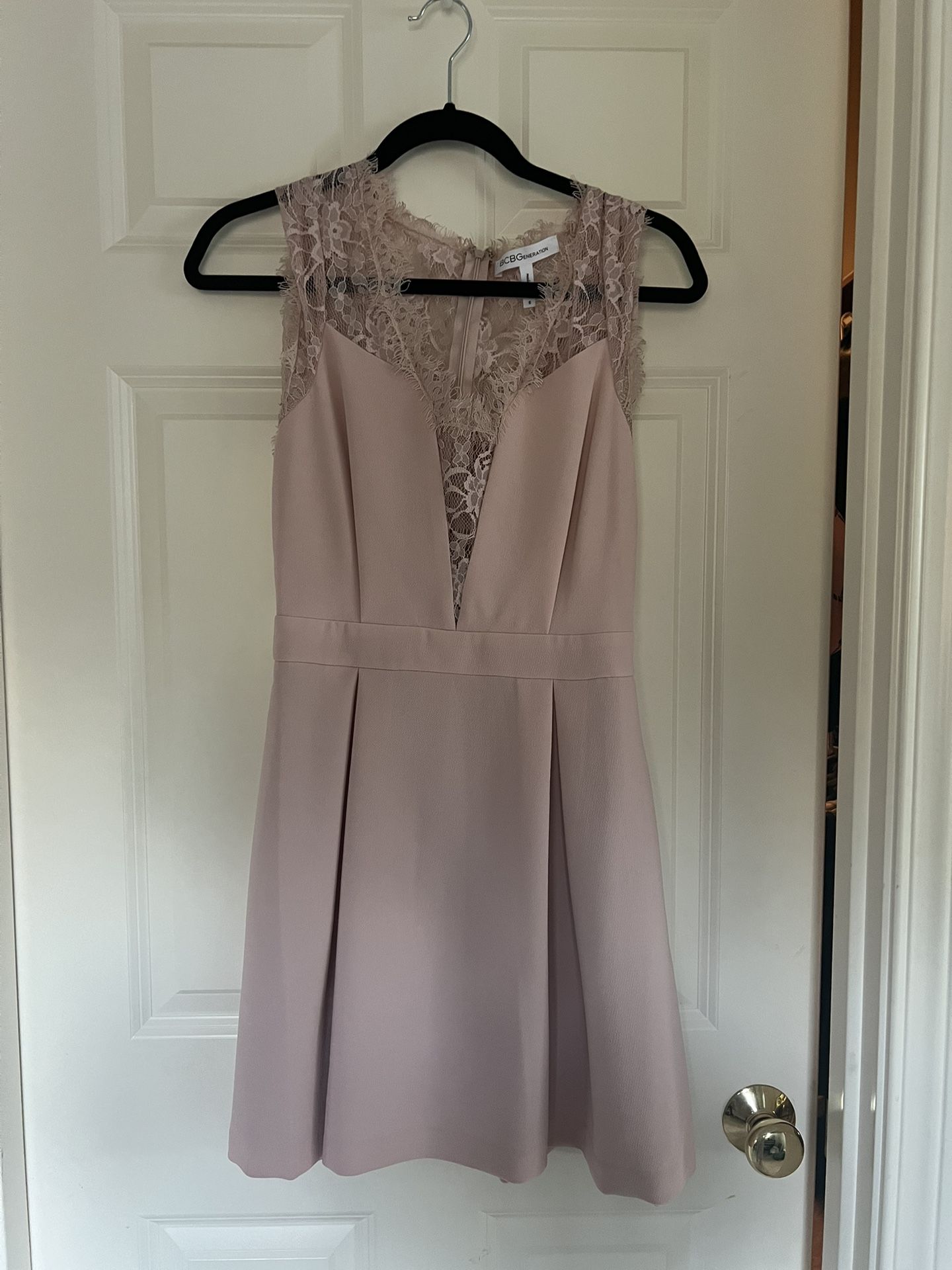 BCBGeneration Blush Pink Lace Cocktail Dress – Size 6