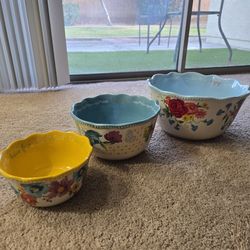 Pioneer Woman 3-Piece Melamine Nesting Bowl Set - Like New - $20