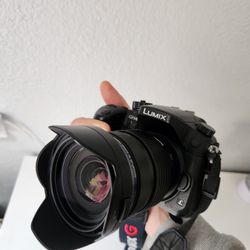 Lumix GH4 camera + Olympus 12-40 mm f2.8